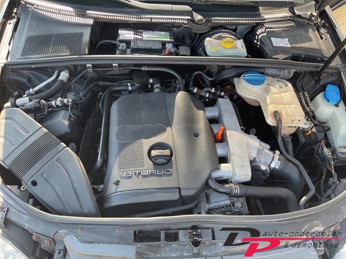 Audi A4 1.8 T 20V Sloopvoertuig (2007, Zwart)