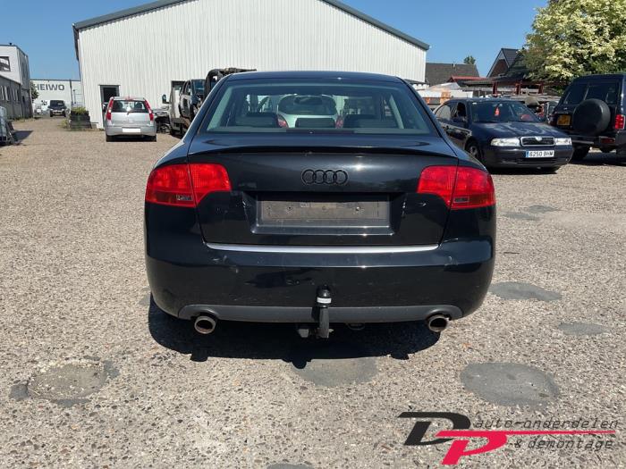 Audi A4 1.8 T 20V Sloopvoertuig (2007, Zwart)