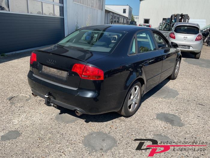 Audi A4 1.8 T 20V Sloopvoertuig (2007, Zwart)