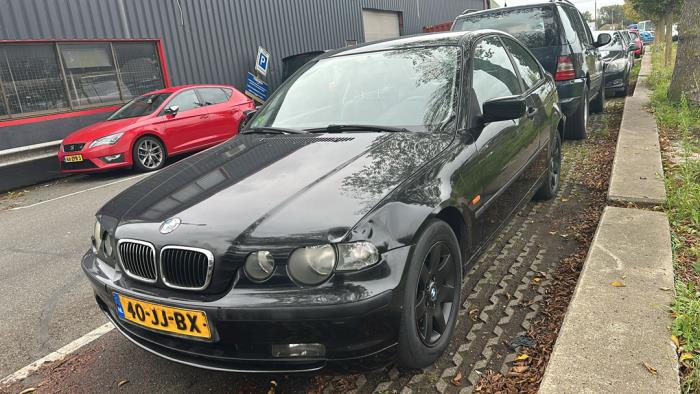 BMW 3 serie Compact 318ti 16V Occasion (2002, Zwart)