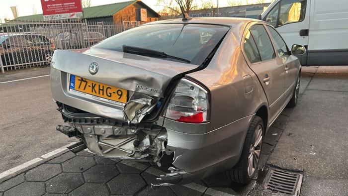 Skoda Octavia 1.4 TSI 16V Sloopvoertuig (2009, Beige)