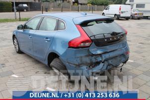 Volvo V40 12-