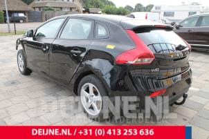 Volvo V40 12-