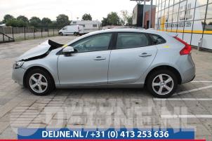 Volvo V40 12-