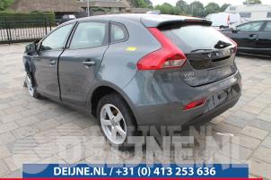 Volvo V40 12-