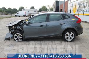 Volvo V40 12-