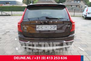 Volvo XC90 16-