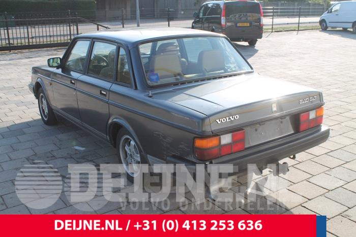 Volvo 2-Serie Sloopvoertuig (1989, Grijs)