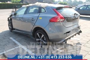 Volvo V40 12-