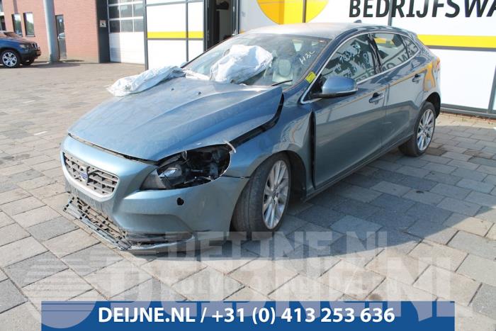 Volvo V40 Gasklephuis O5552 Donorvoertuig