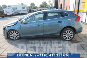 Volvo V40 12-