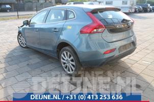 Volvo V40 12-