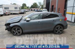 Volvo V40 12-