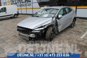Volvo V40 Bremsassistent Sensor O9881 Spenderfahrzeug