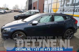 Volvo V40 12-