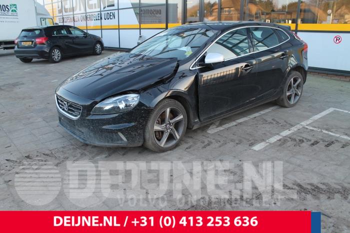 Volvo V40 Tacho - Kombiinstrument KM O5183 Spenderfahrzeug