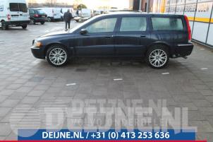 Volvo V70 01-