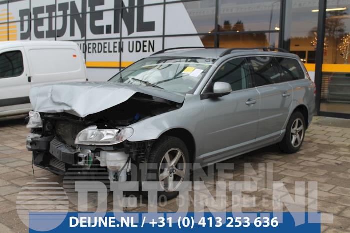 Volvo V70 Kilometerteller KM O4927 Donorvoertuig