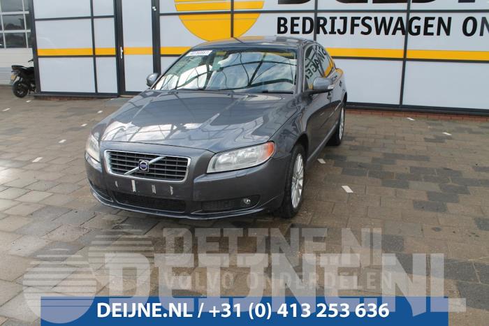 Volvo S80 Ölkühler O11536 Spenderfahrzeug