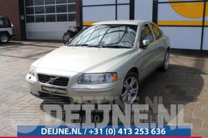 Volvo S60 Rear seatbelt, left O12317 Donor vehicle