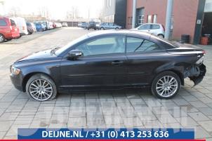 Volvo C70 06-