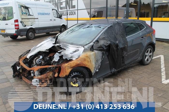 Volvo V40 Ruitenwissermotor achter O12801 Donorvoertuig