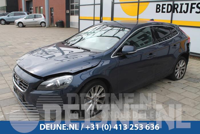 Volvo V40 Kilometerteller KM O15676 Donorvoertuig