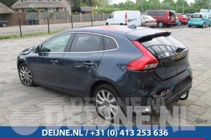 Volvo V40 12-