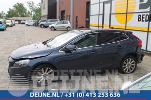 Volvo V40 12-