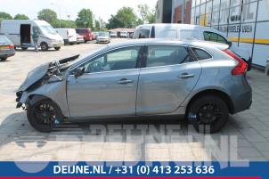Volvo V40 12-