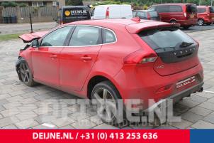 Volvo V40 12-