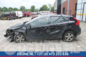 Volvo V40 12-