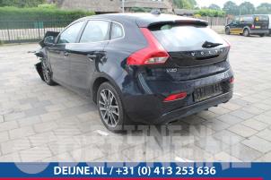 Volvo V40 12-