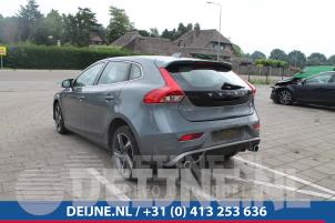 Volvo V40 12-