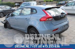 Volvo V40 12-