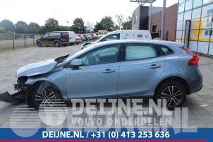 Volvo V40 12-