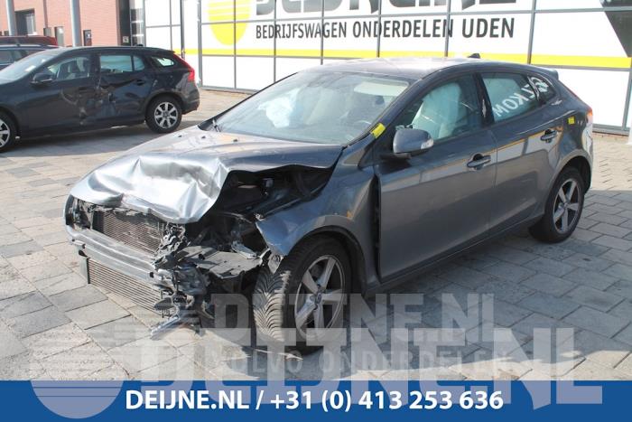 Volvo V40 Luftmassenmesser O18496 Spenderfahrzeug