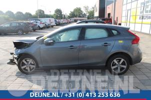 Volvo V40 12-