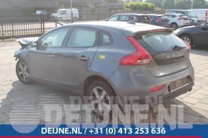 Volvo V40 12-