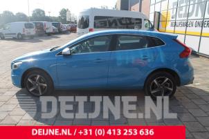 Volvo V40 12-