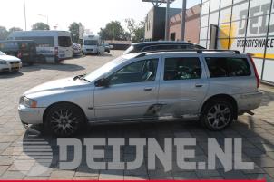 Volvo V70 01-
