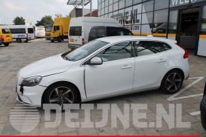Volvo V40 12-