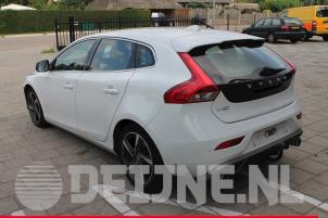 Volvo V40 12-
