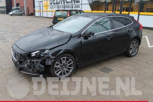 Volvo V40 Tacho - Kombiinstrument KM O22530 Spenderfahrzeug