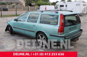 Volvo V70 01-