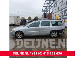 Volvo V70 01-