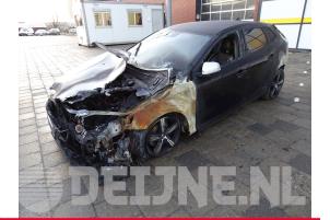 Volvo V40 Piston O137935 Donor vehicle