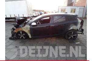 Volvo V40 12-