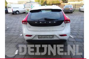 Volvo V40 12-