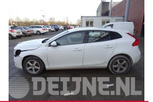 Volvo V40 12-
